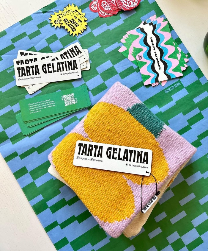 How to Extend Your Fashion Line's Brand to Its Packaging