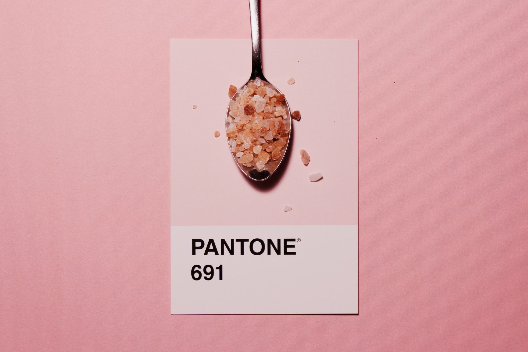 Pantone vs. CMYK for Custom-Branded Packaging