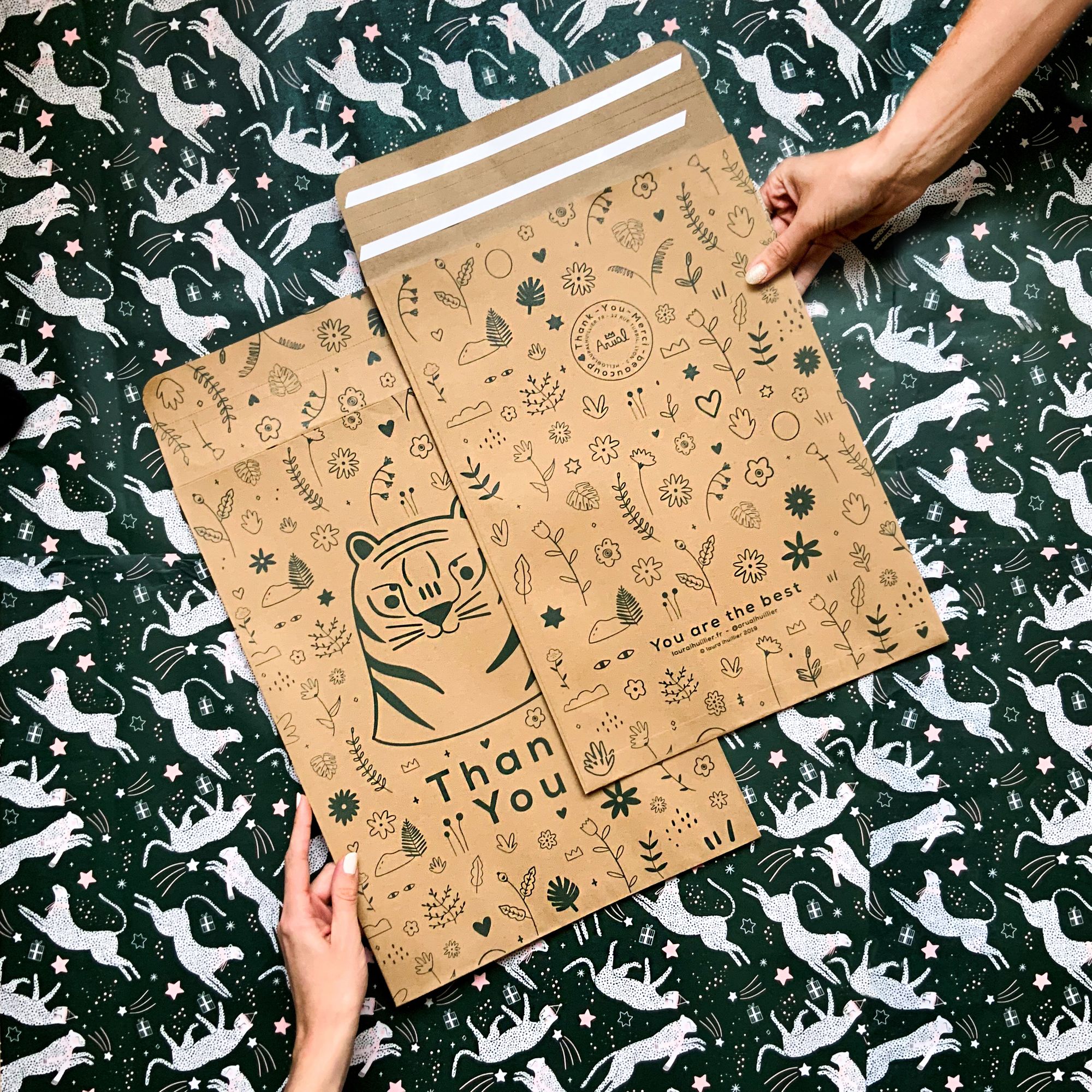 Custom mailer bag with illustrations