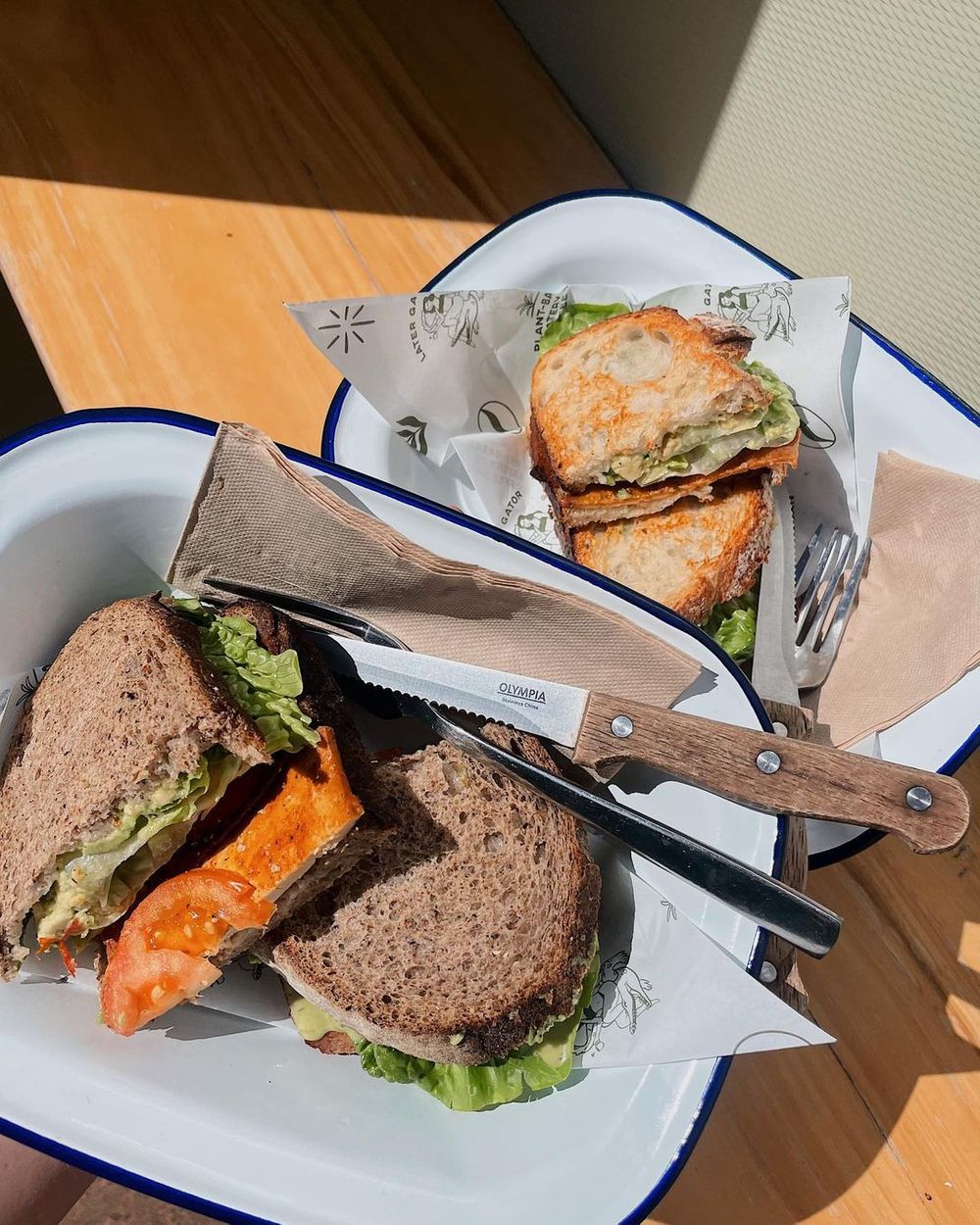 A Guide to the Best Sandwich Wrap Papers