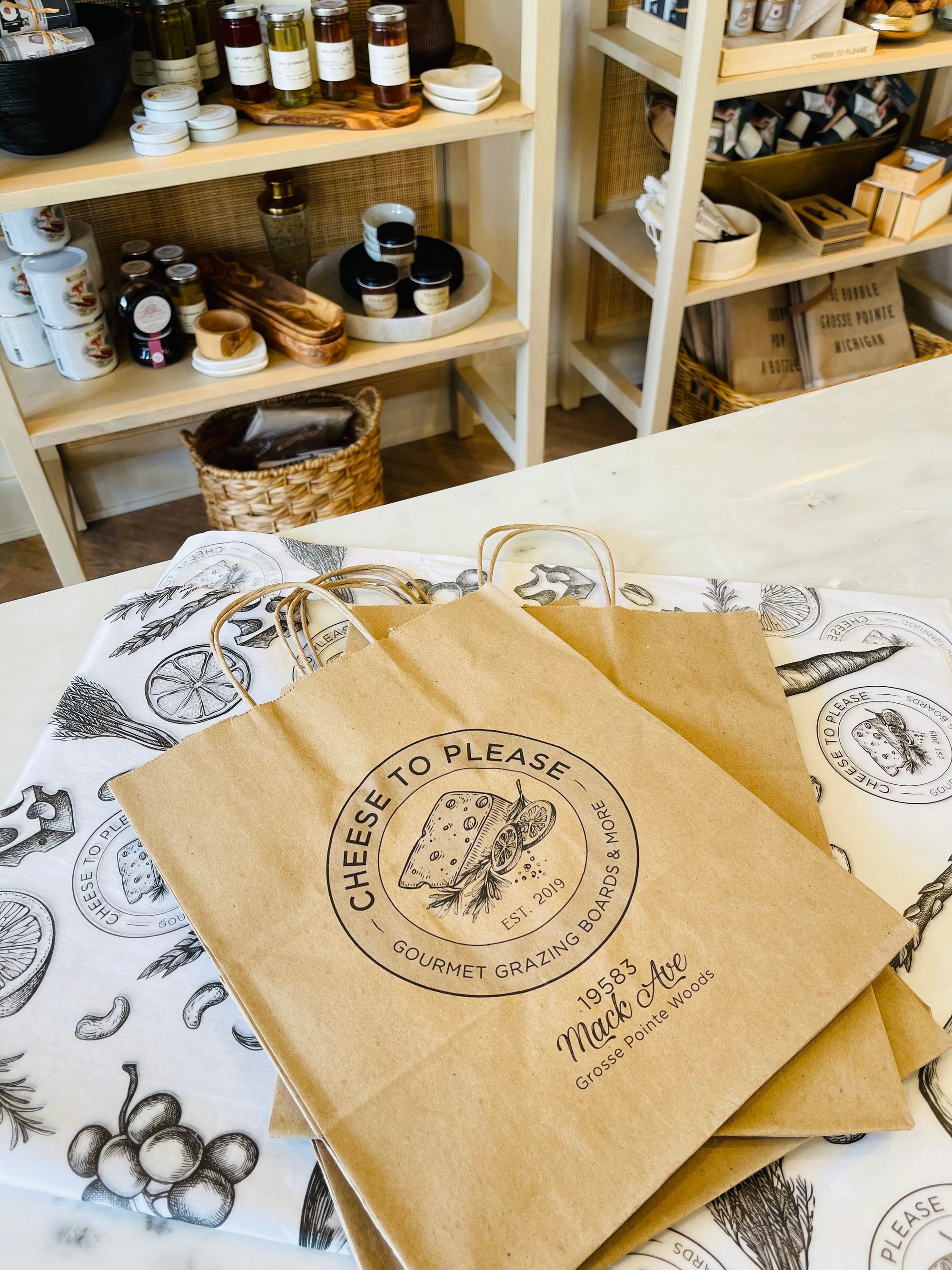 Balance Branding and Impact with Custom Paper Shopping Bags
