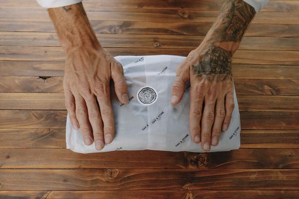 How Online-only Brand Oak & Stone Clothing Co. Used Custom Packaging to Boost the Customer Experience